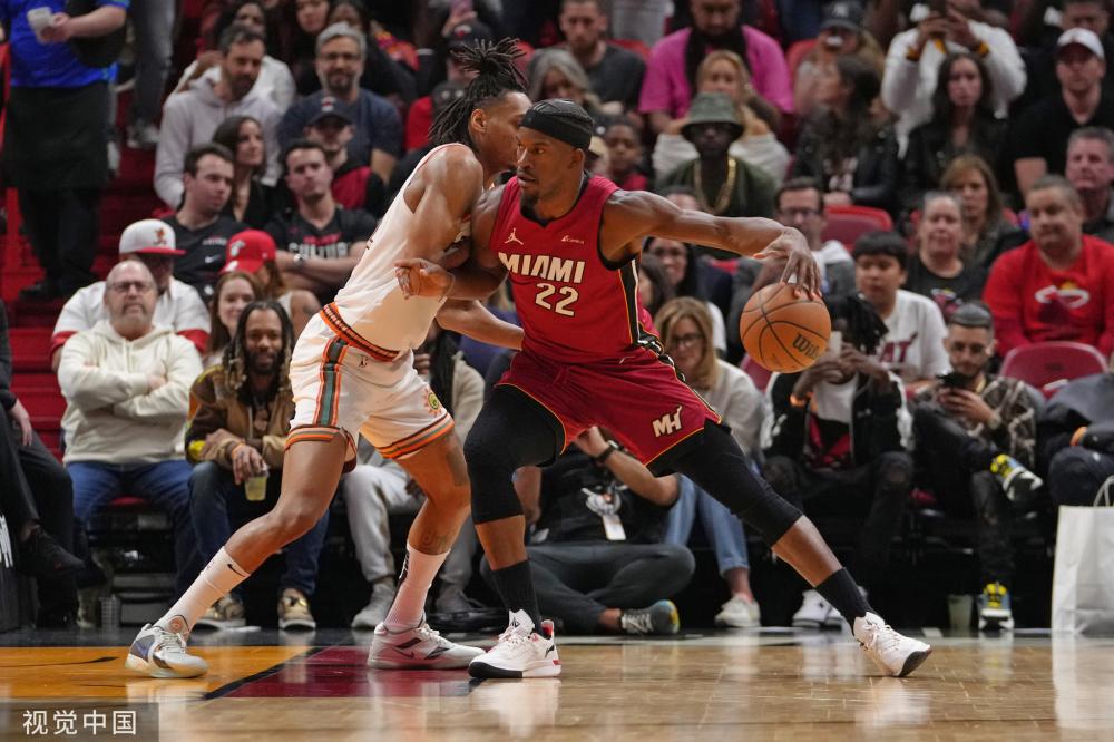 在争夺欧冠 在争夺欧冠