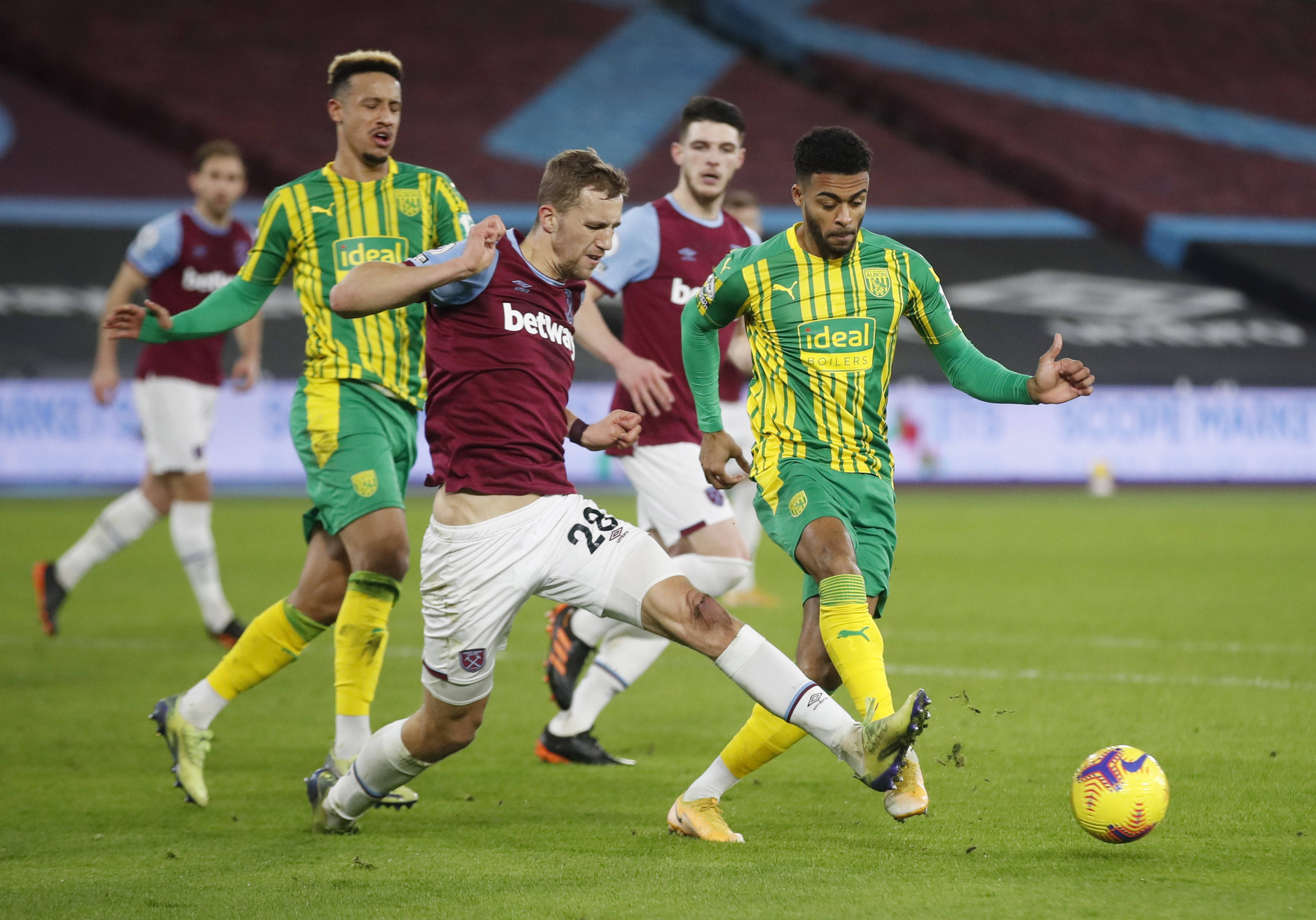 表明俱樂部 表明俱樂部